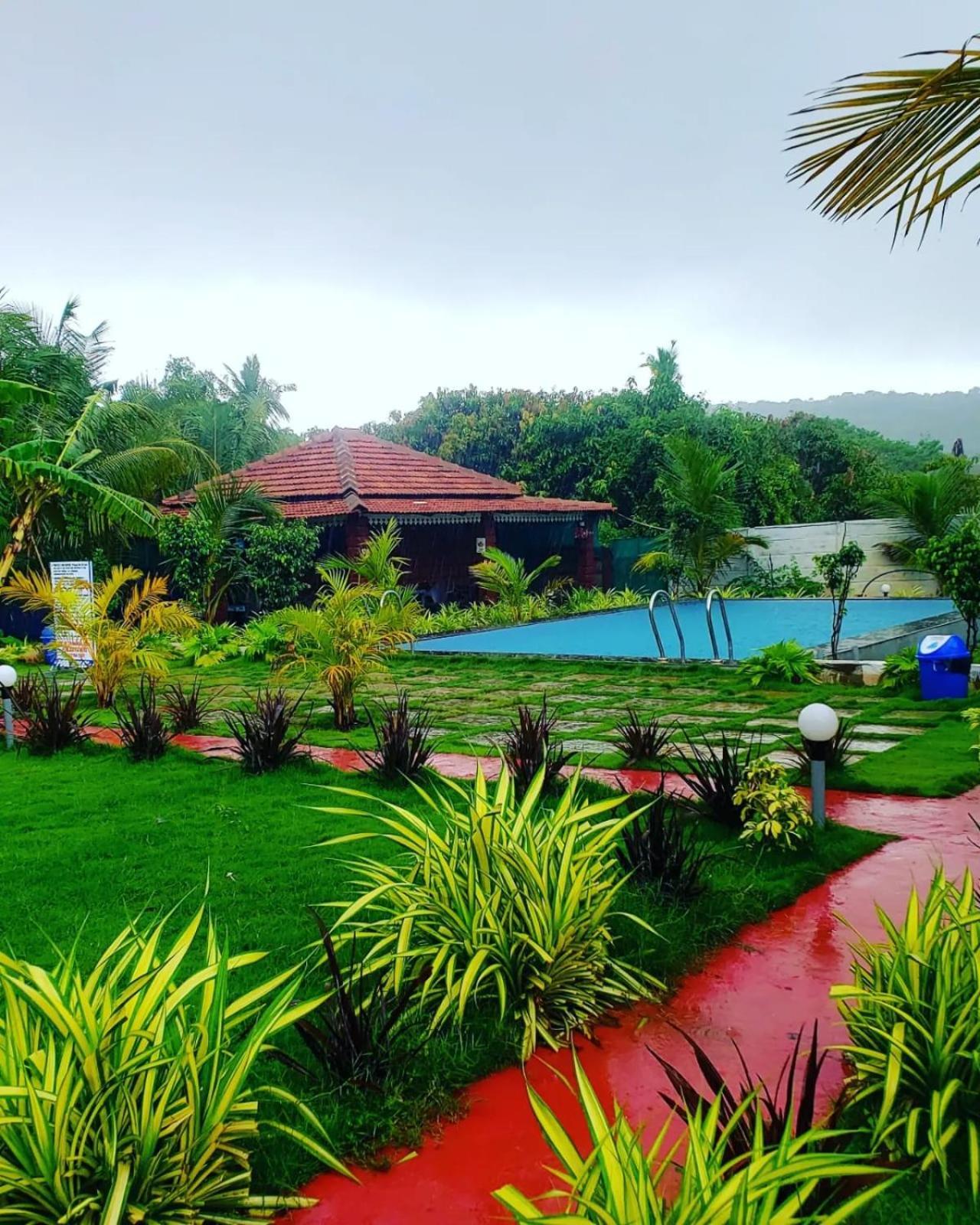White Truffle Resort, Арамболь Экстерьер фото