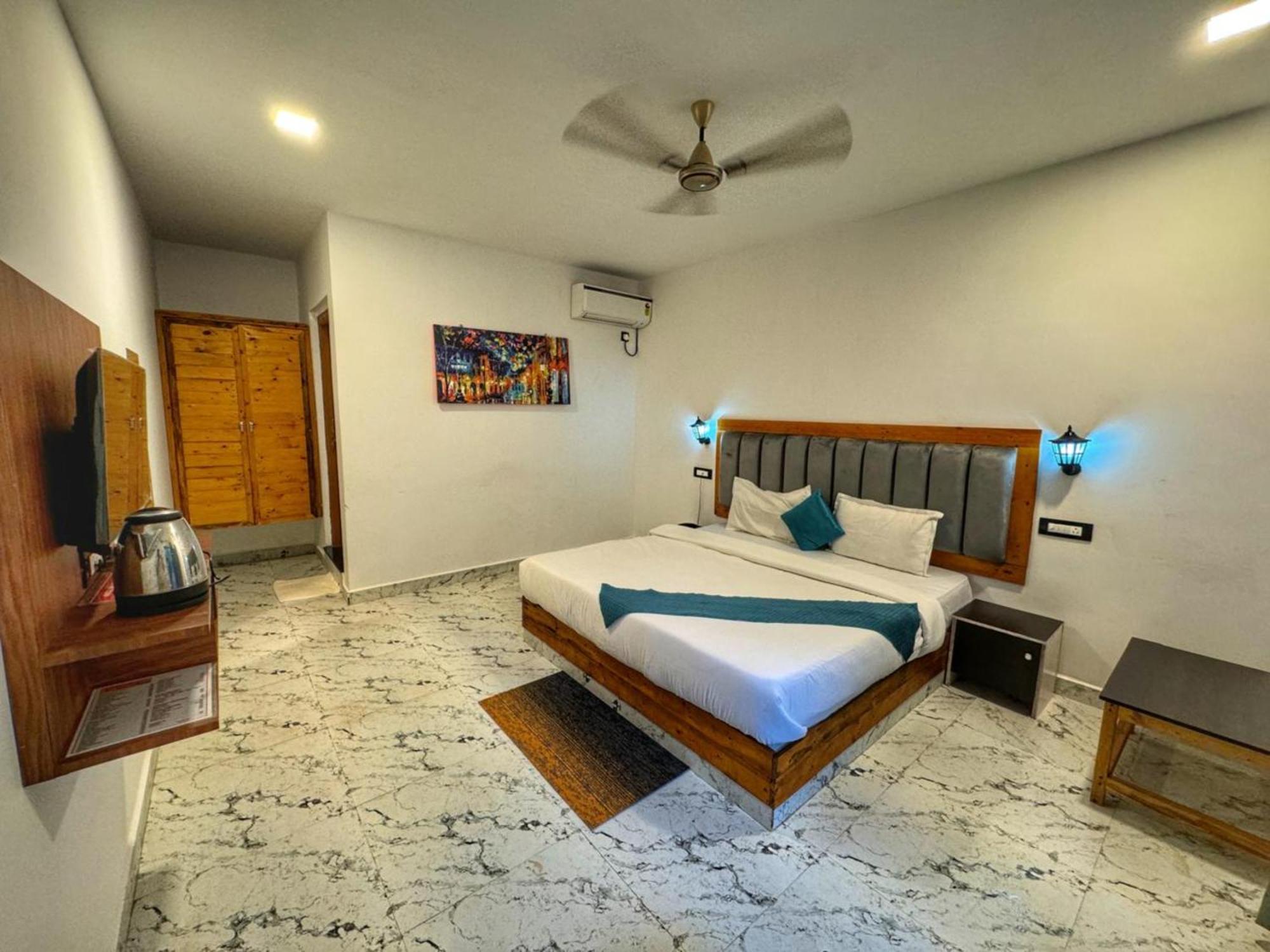 White Truffle Resort, Арамболь Экстерьер фото