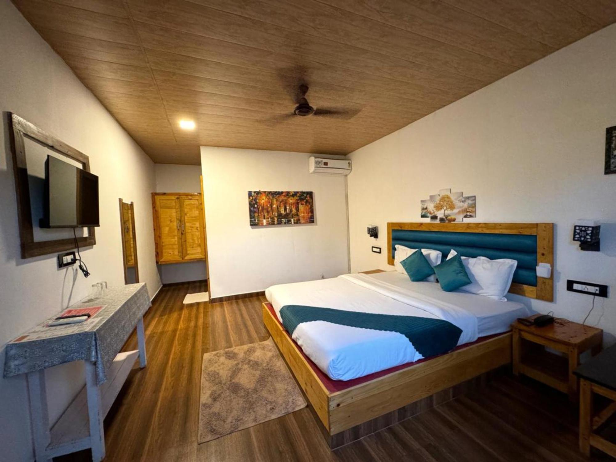 White Truffle Resort, Арамболь Экстерьер фото